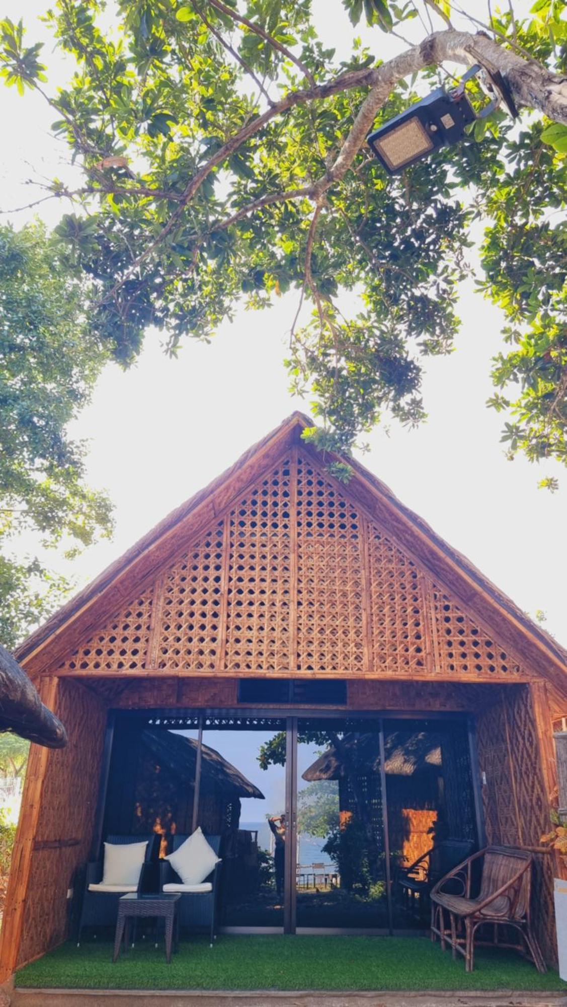 ホテル Jush Native And Glamping Dauis エクステリア 写真