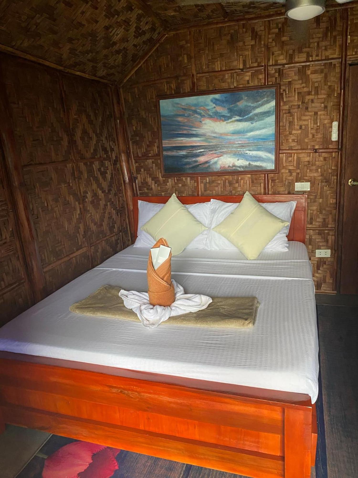 ホテル Jush Native And Glamping Dauis エクステリア 写真